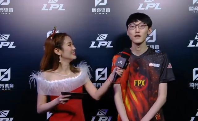 了赫赫战功 了赫赫战功