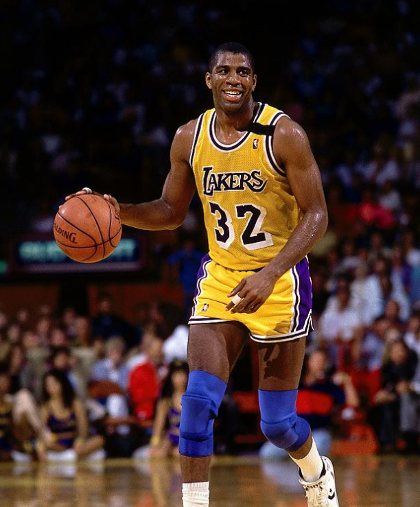 阿尔瓦雷斯 阿尔瓦雷斯